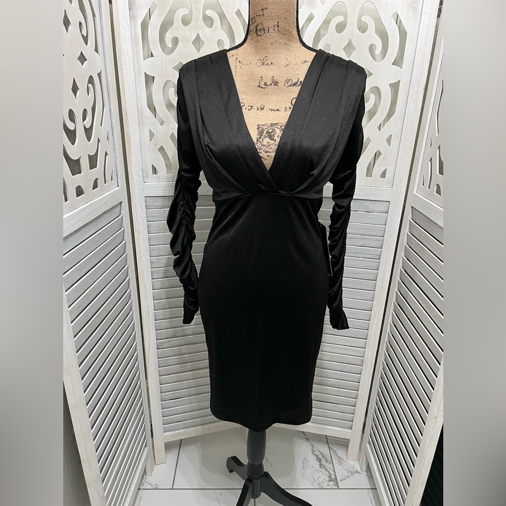 Bebe Black Ruched L/S Midi Dress